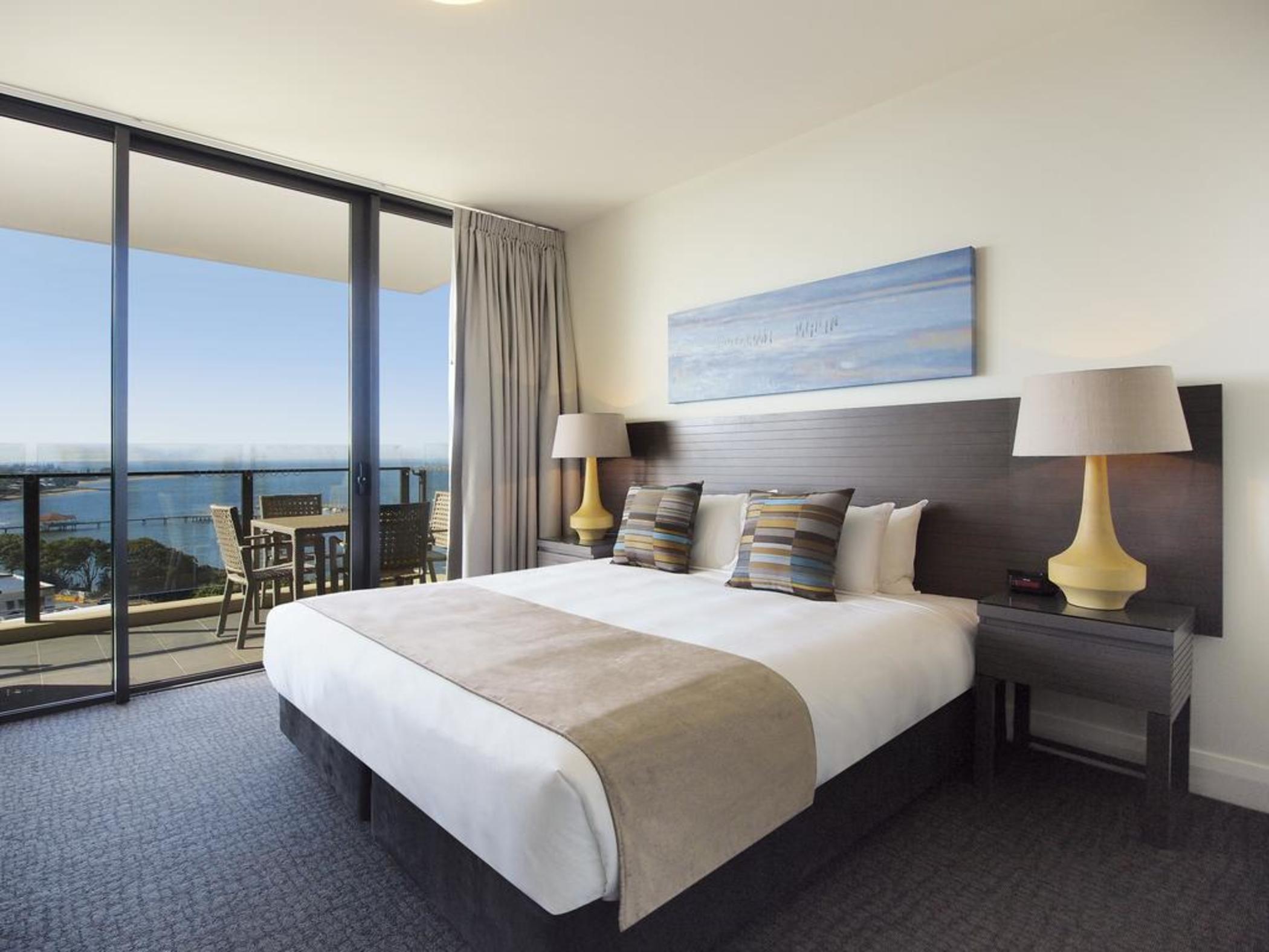 Oaks Redcliffe Mon Komo Suites المظهر الخارجي الصورة