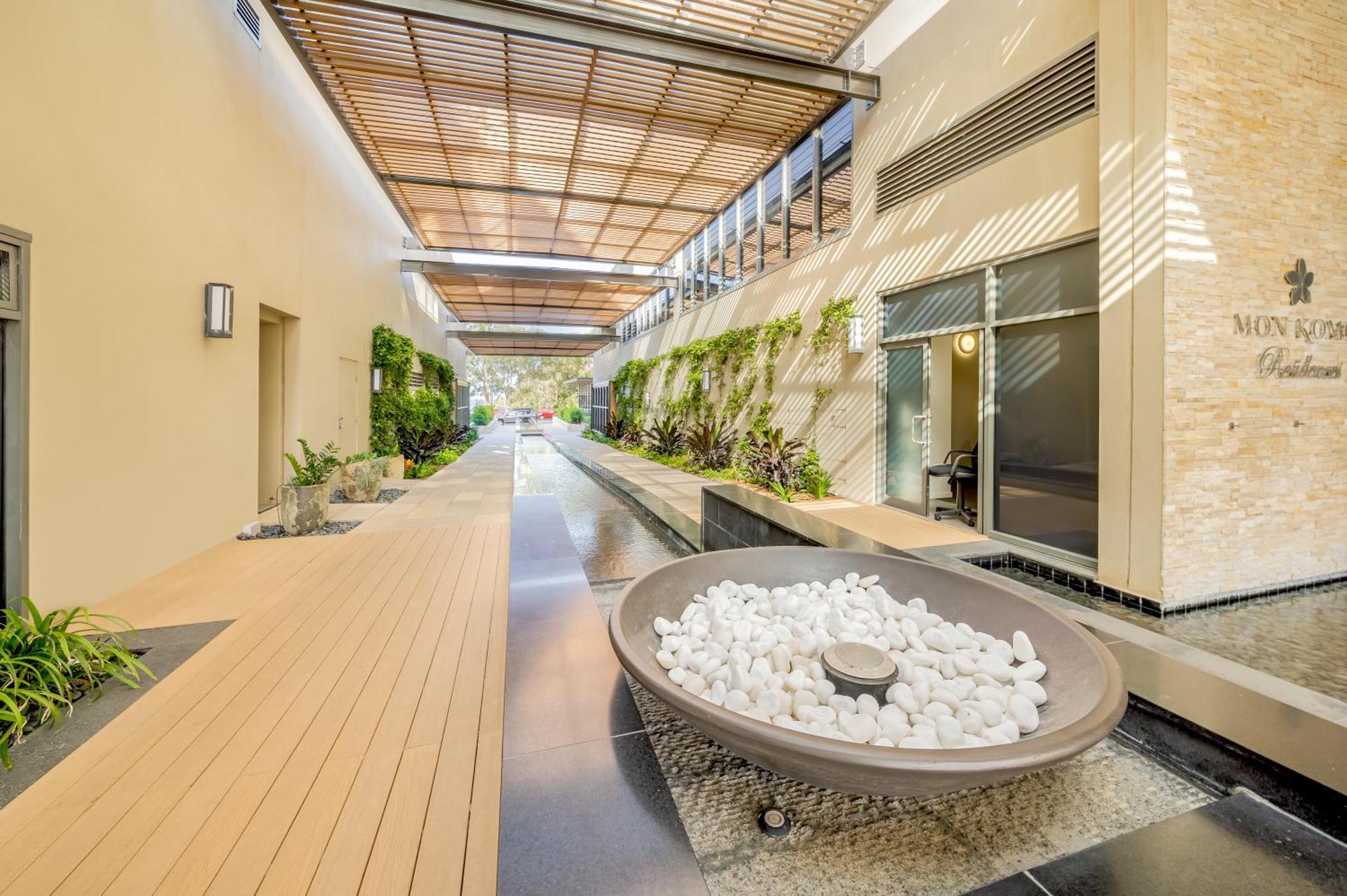 Oaks Redcliffe Mon Komo Suites المظهر الخارجي الصورة