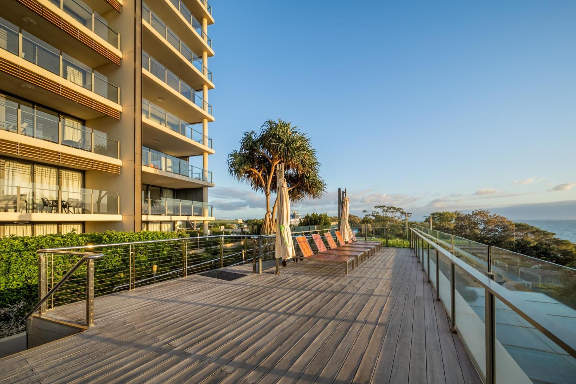 Oaks Redcliffe Mon Komo Suites المظهر الخارجي الصورة