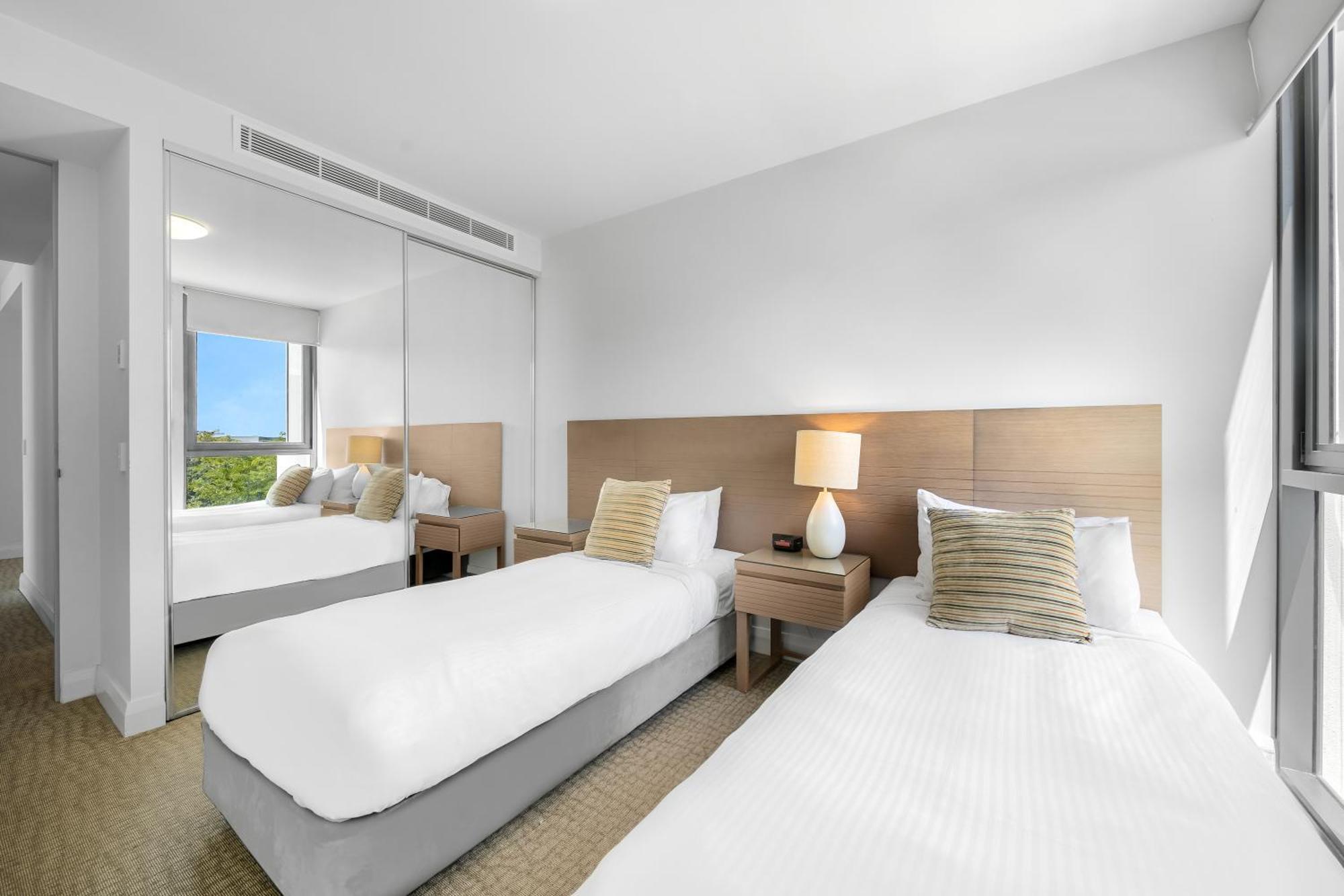 Oaks Redcliffe Mon Komo Suites المظهر الخارجي الصورة
