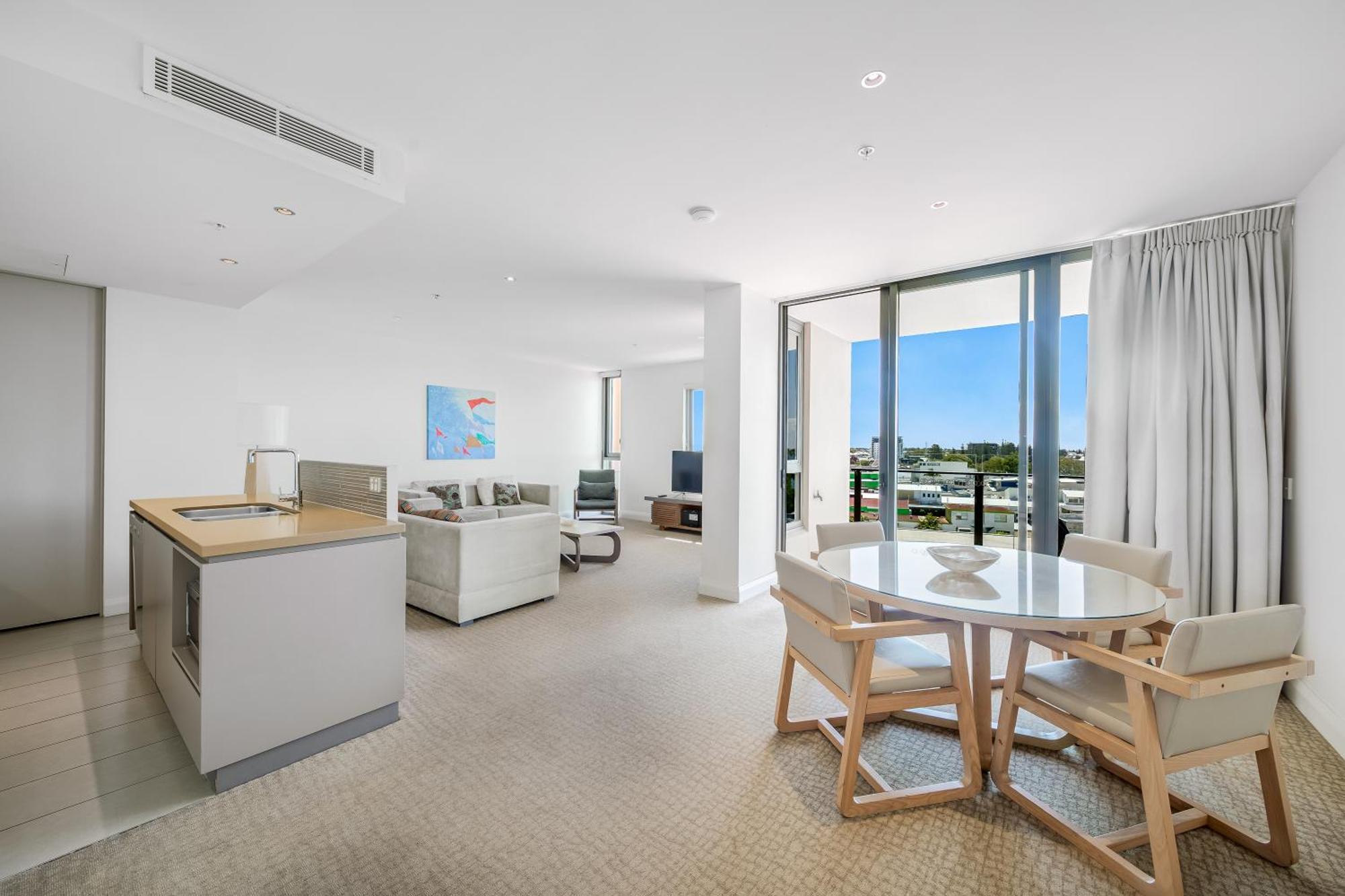 Oaks Redcliffe Mon Komo Suites المظهر الخارجي الصورة