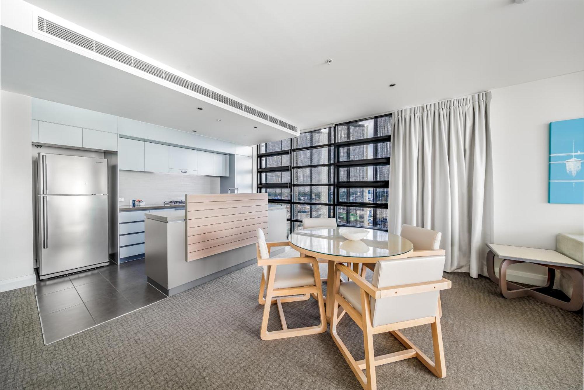 Oaks Redcliffe Mon Komo Suites المظهر الخارجي الصورة