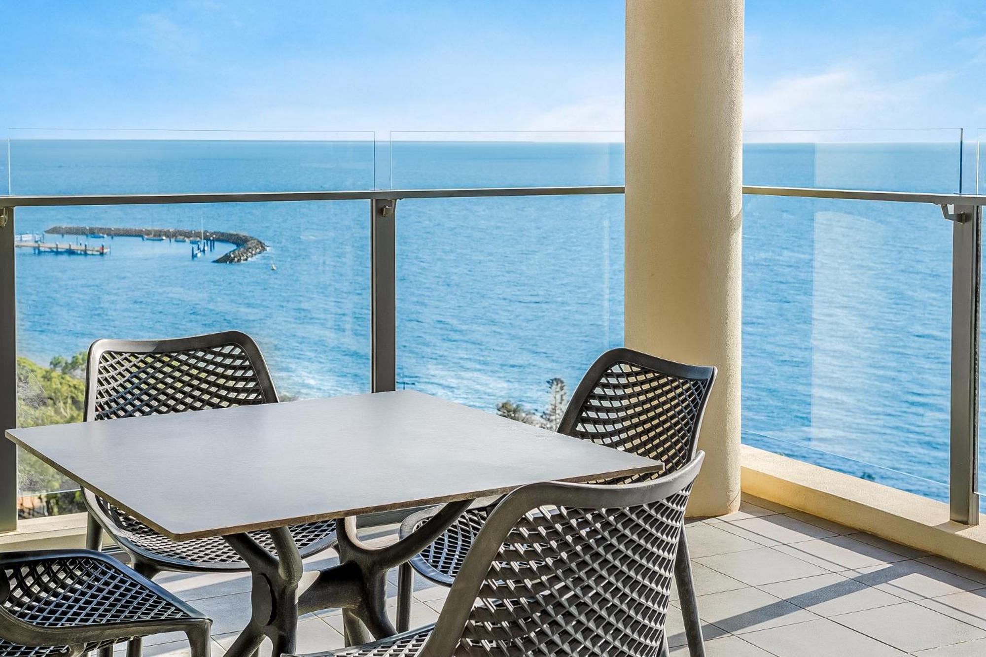 Oaks Redcliffe Mon Komo Suites المظهر الخارجي الصورة