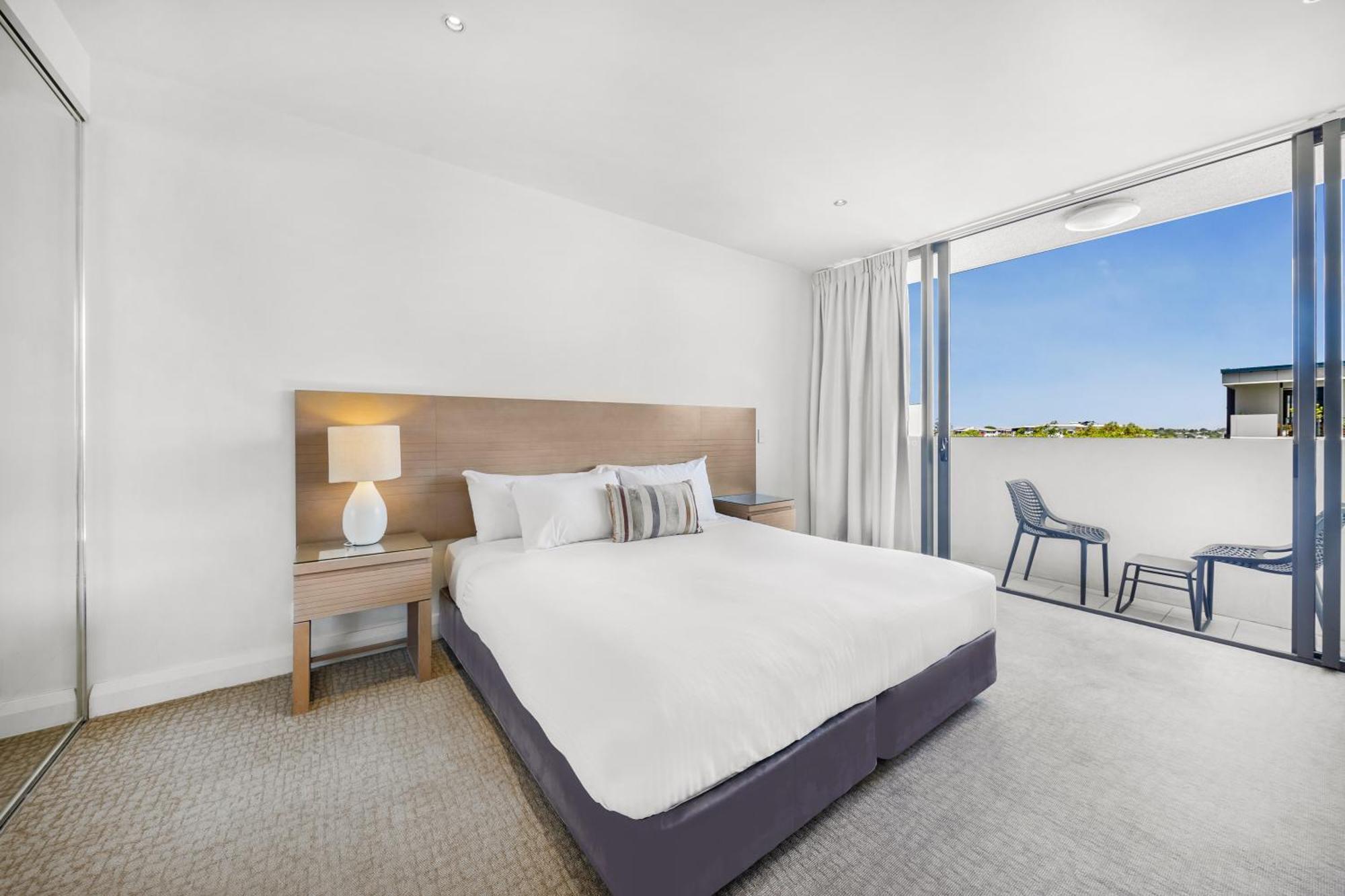 Oaks Redcliffe Mon Komo Suites المظهر الخارجي الصورة